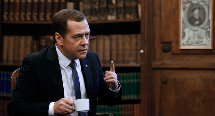 Медведев о миграционном кризисе: Мне просто жалко Европу