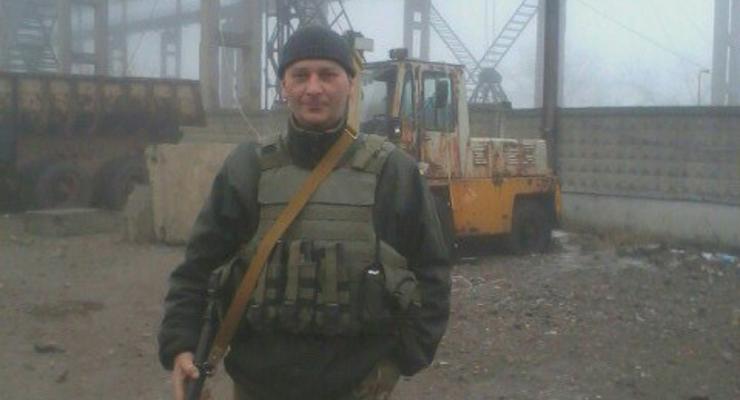 На улице в Киеве прохожие обнаружили мертвого военного