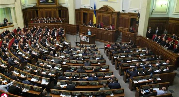 Отставка Кабмина: двое депутатов заявляют о сбое в системе Рада