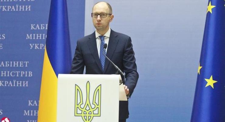 Яценюк: Политический кризис в Украине создан исскусственно