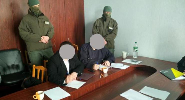 Детективы НАБ задержали чиновника за растрату 14 млн грн