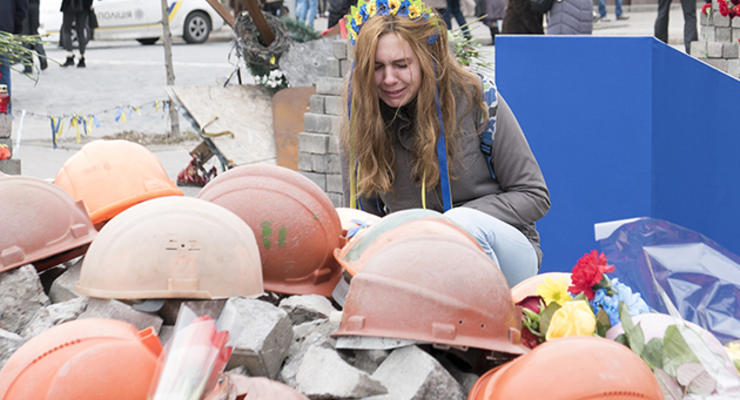 В Киеве почтили память Героев Небесной сотни: фоторепортаж