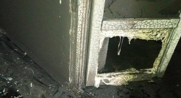 В Ровно подожгли здание с офисом Автомайдана