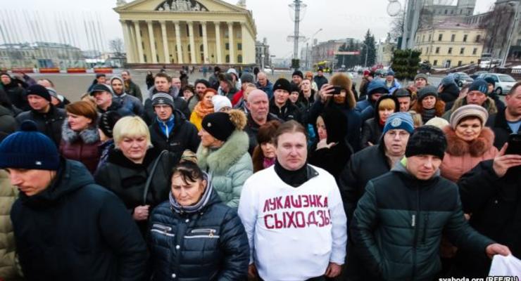 Протестующих против Лукашенко в Минске разогнали грузовиками