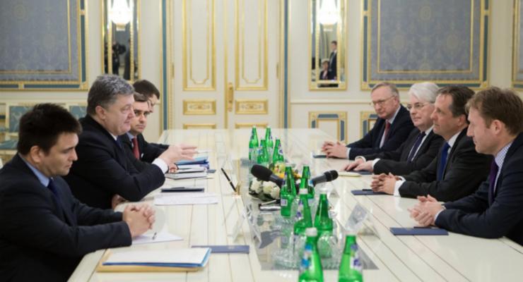 Порошенко обсудил с нидерландским депутатом сотрудничество с ЕС