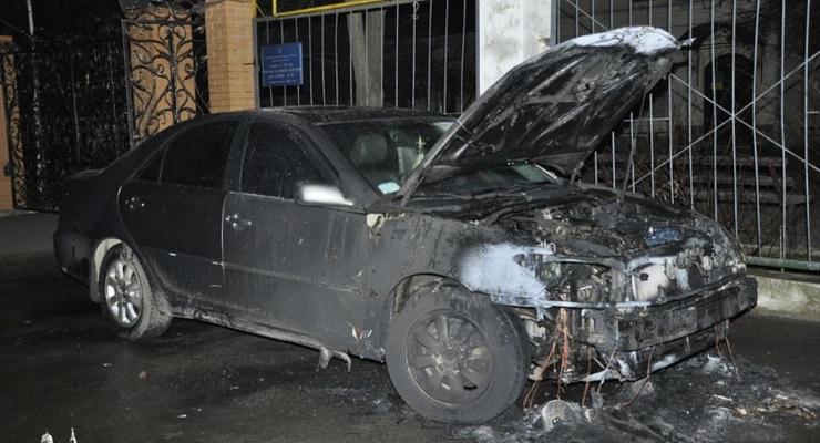 В Одессе сожгли автомобиль священника