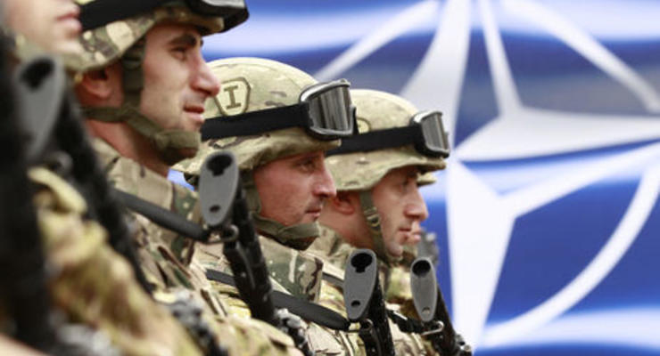 FT: НАТО признает, что не может защитить восточную границу Европы от агрессии России
