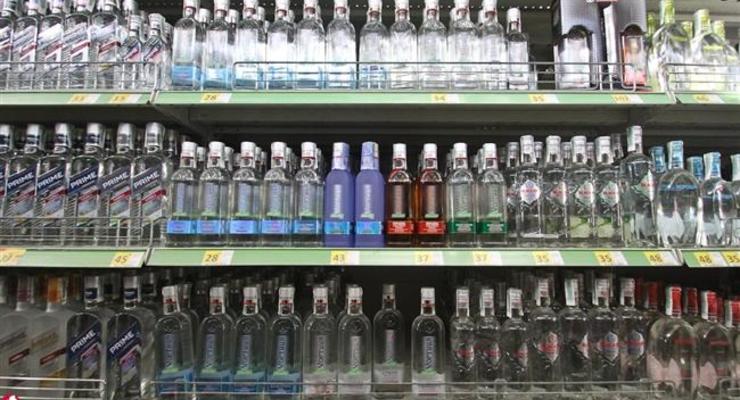 В Запорожье запретили продавать алкоголь военным в форме