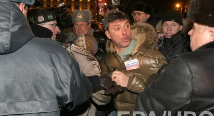 В России задержали участников марша памяти Немцова в Кемерово