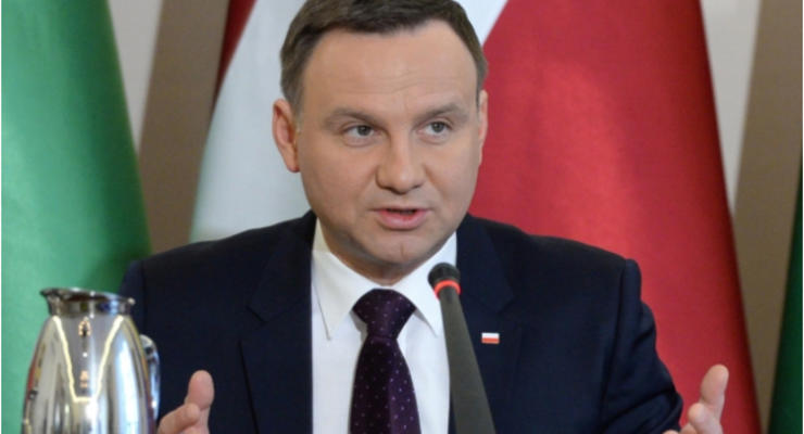 Президент Польши призвал НАТО наблюдать за ситуацией в Украине