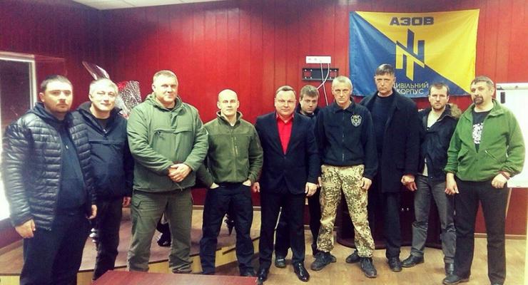 Азов инициировал альянс патриотов для контроля правоохранителей