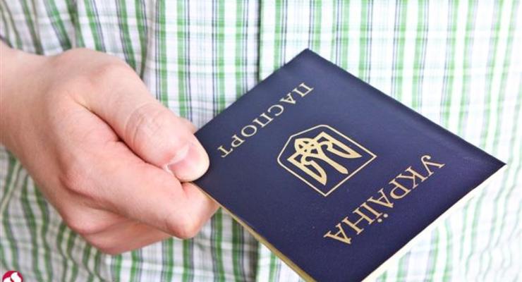 Беларусь пока не разрешает украинцам въезд по ID-картам