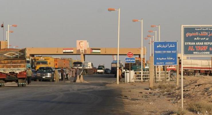 Повстанцы в Сирии взяли под контроль переход на границе с Ираком