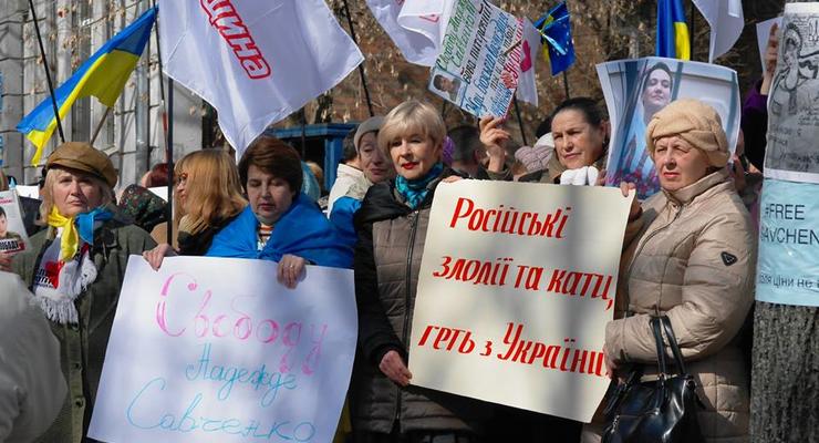 "Надія, їж": как Харьков митинговал в поддержку Савченко