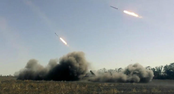 Ракетные войска и артиллерию ВСУ показали в действии