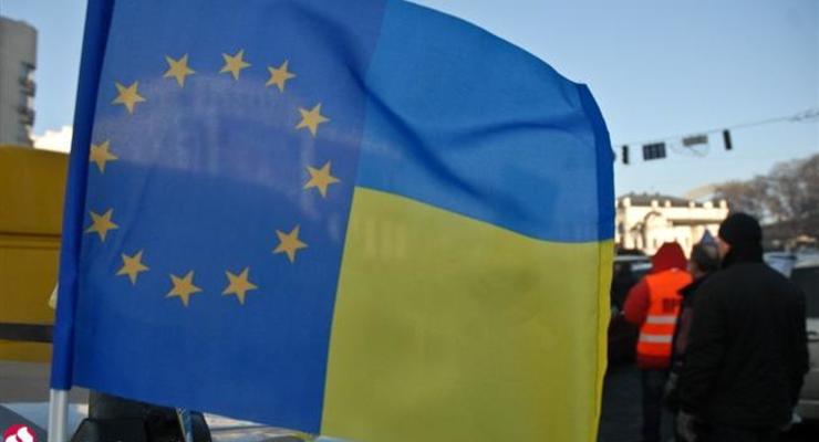 ЕС ждет от Порошенко отчет о выполнении требований по безвизовому