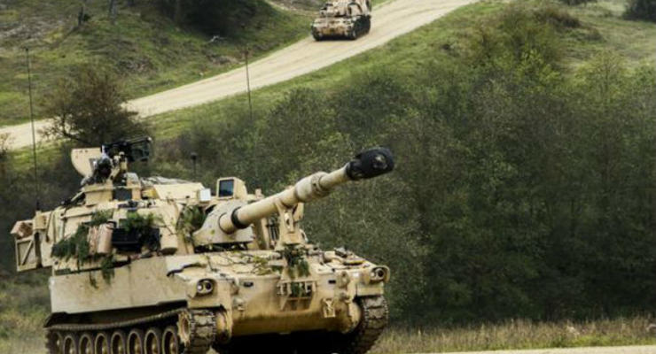 США начали отправлять в Европу больше военной техники