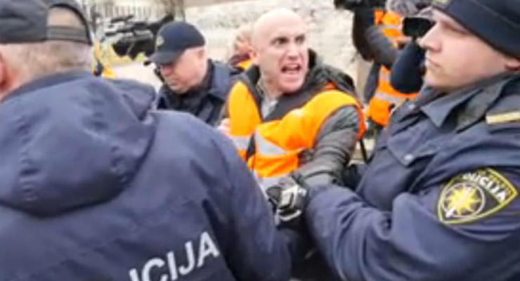 В Латвии полиция задержала пропагандиста РФ Грэма Филлипса