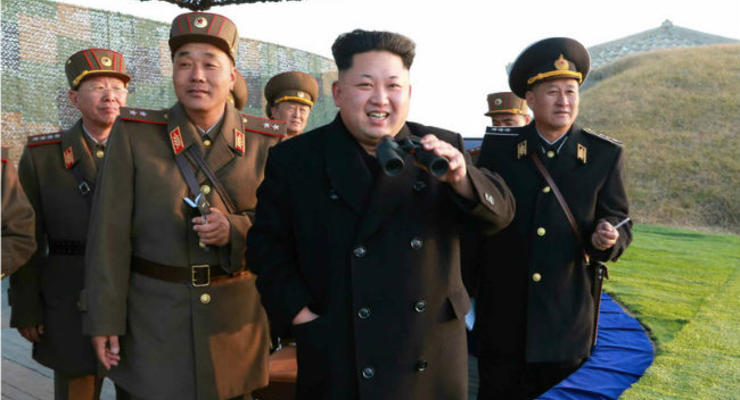 Ким Чен Ын испытал реактивную систему залпового огня