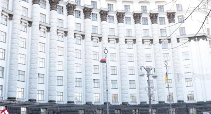 Кабмин одобрил санкции по списку Савченко и передал их в СНБО
