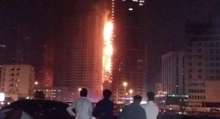 В ОАЭ произошел масштабный пожар
