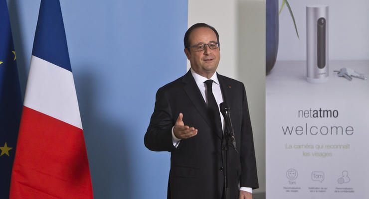 Президент Франции обещает расследование по панамскому архиву