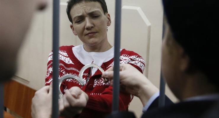 К Савченко могут применить принудительное кормление - адвокат