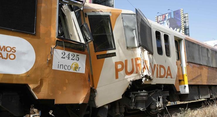 В Коста-Рике столкнулись поезда: видео с места аварии