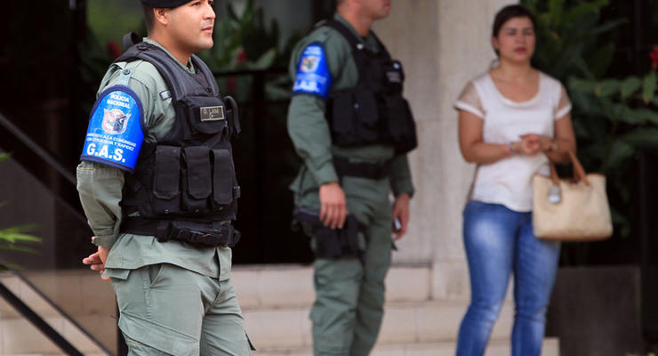 В Панаме полиция провела обыск в офисе Mossack Fonseca