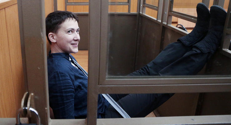 Адвоката и сестру не пускают к Савченко четыре часа