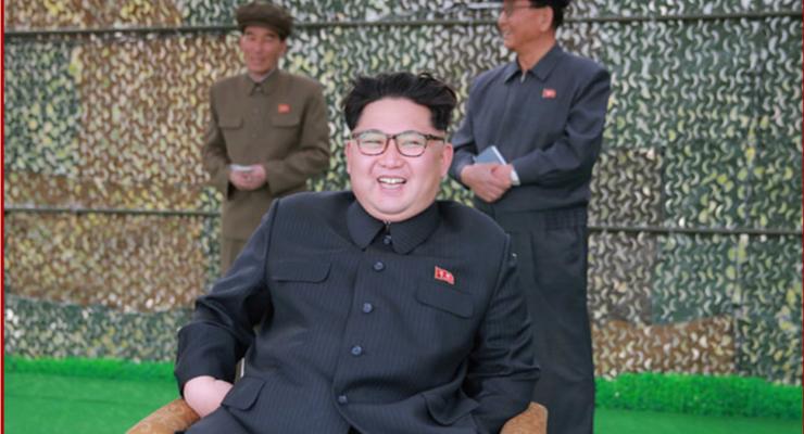 Запуском баллистической ракеты с подлодки руководил Ким Чен Ын