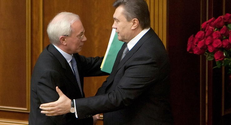 Янукович и Азаров получили российское гражданство - СМИ