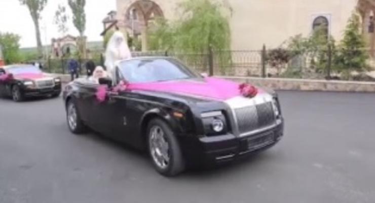 С Rolls-Royce и вертолетами: в Чечне отгуляли свадьбу племянника Кадырова