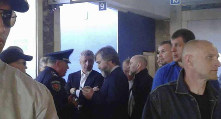 Полиция: Мы уговорили Бойко и Новинского покинуть Одессу