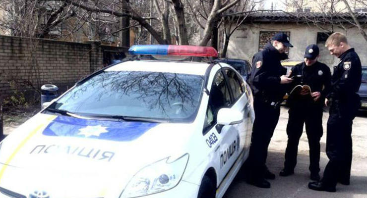Под Одессой задержан водитель с пистолетом и боевой гранатой