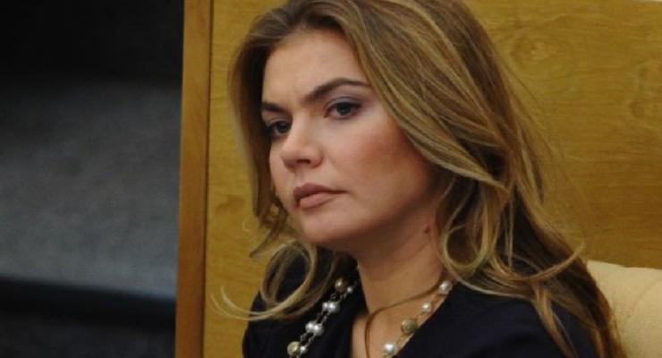 Компания Алины Кабаевой получила контроль над CNN в России