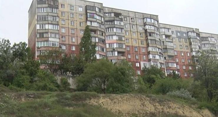 В Симферополе жилые дома сползают в обрыв