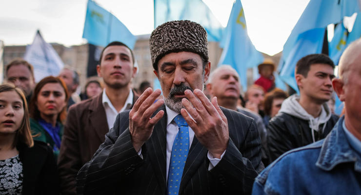 На Майдане в Киеве крымские татары проводят митинг: онлайн-трансляция