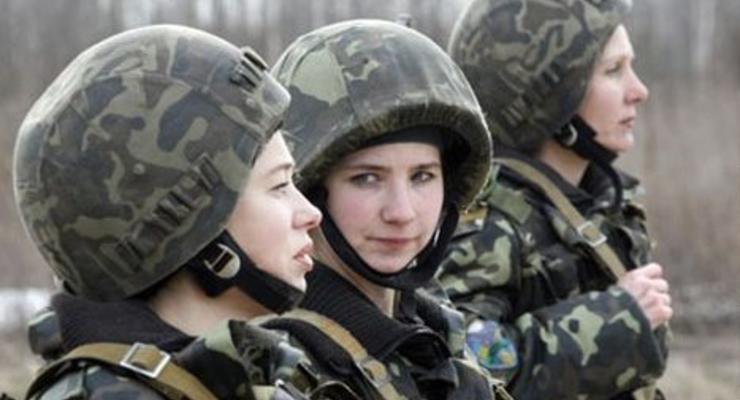 В штаб-квартире НАТО Муженко обсудил роль женщин в армии