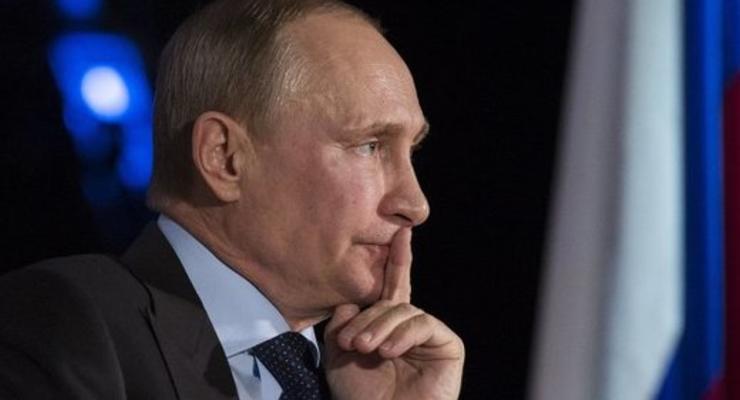 Путин выразил соболезнования по крушению самолета до официальной информации