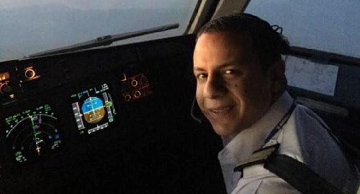 В сети появились фото одного из пилотов пропавшего самолета A320