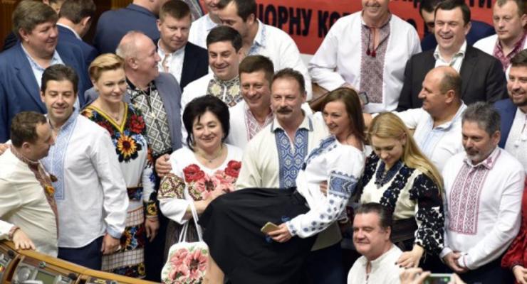 День вышиванки в Раде: как депутаты поддержали украинский флешмоб