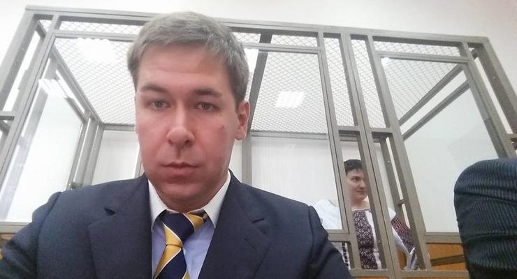 Адвокат Савченко Новиков едет в аэропорт Ростова-на-Дону - СМИ
