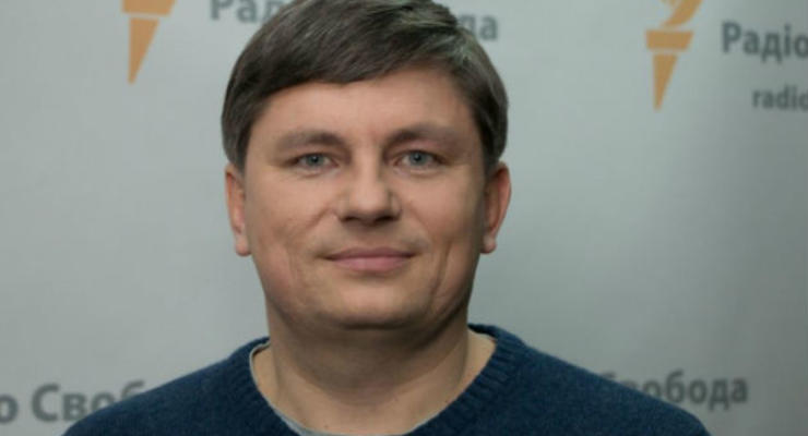 Порошенко назначил представителем президента в Раде Герасимова