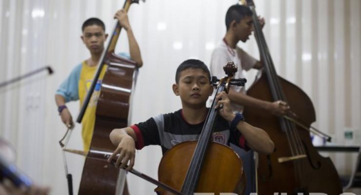 Музыка души: в Таиланде действует Слепой оркестр
