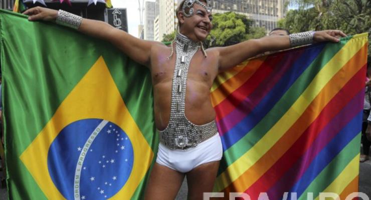 В Бразилии прошел масштабный гей-парад