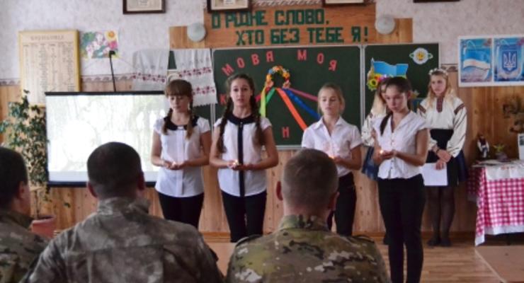 Боевики ДНР искореняют украинский язык в школах