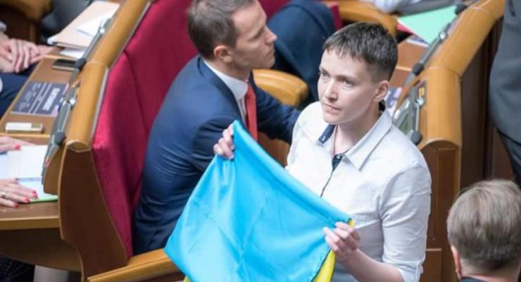 Савченко: Украина – это граната, чека – Донбасс, а кольцо – Конституция