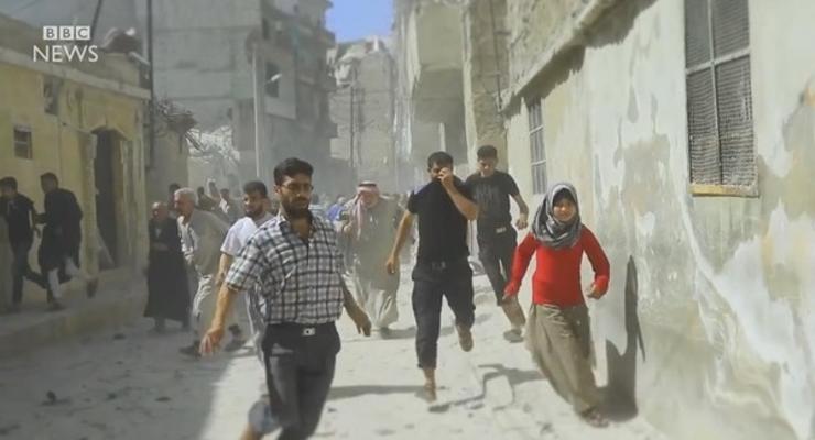Появилось видео Алеппо после обстрела сирийской и российской авиацией
