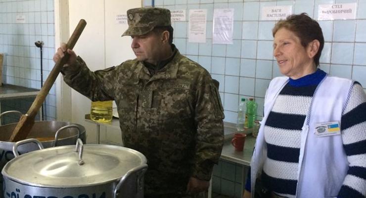 Бирюков показал "ремонт" столовой ВСУ в Широком Лане за 2 млн грн